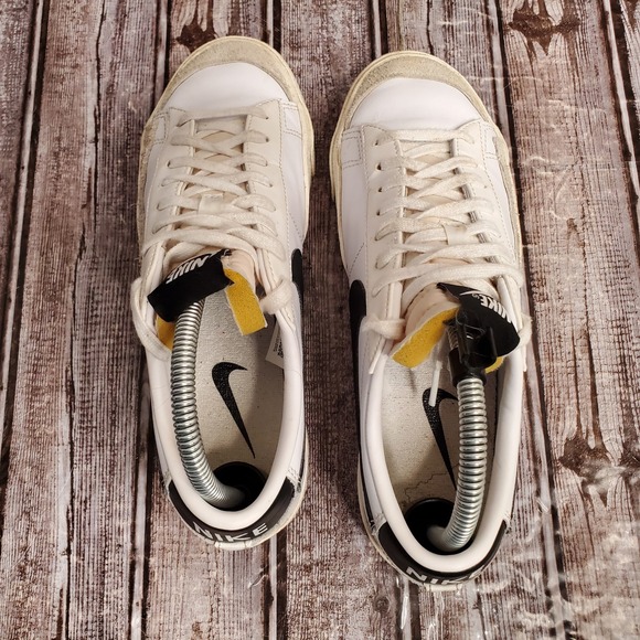 Nike Women's Blazer Low 77 White Black Sneakers DC4769-102 Size 8.5 - Picture 8 of 15